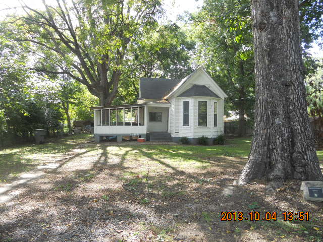 1407 N Front Street, Dardanelle, AR 72834 