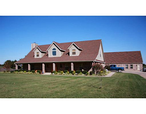 15972 MARIANO RD, Pea Ridge, AR 72751 