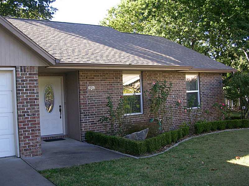 404 N 33RD ST, Rogers, AR 72756 