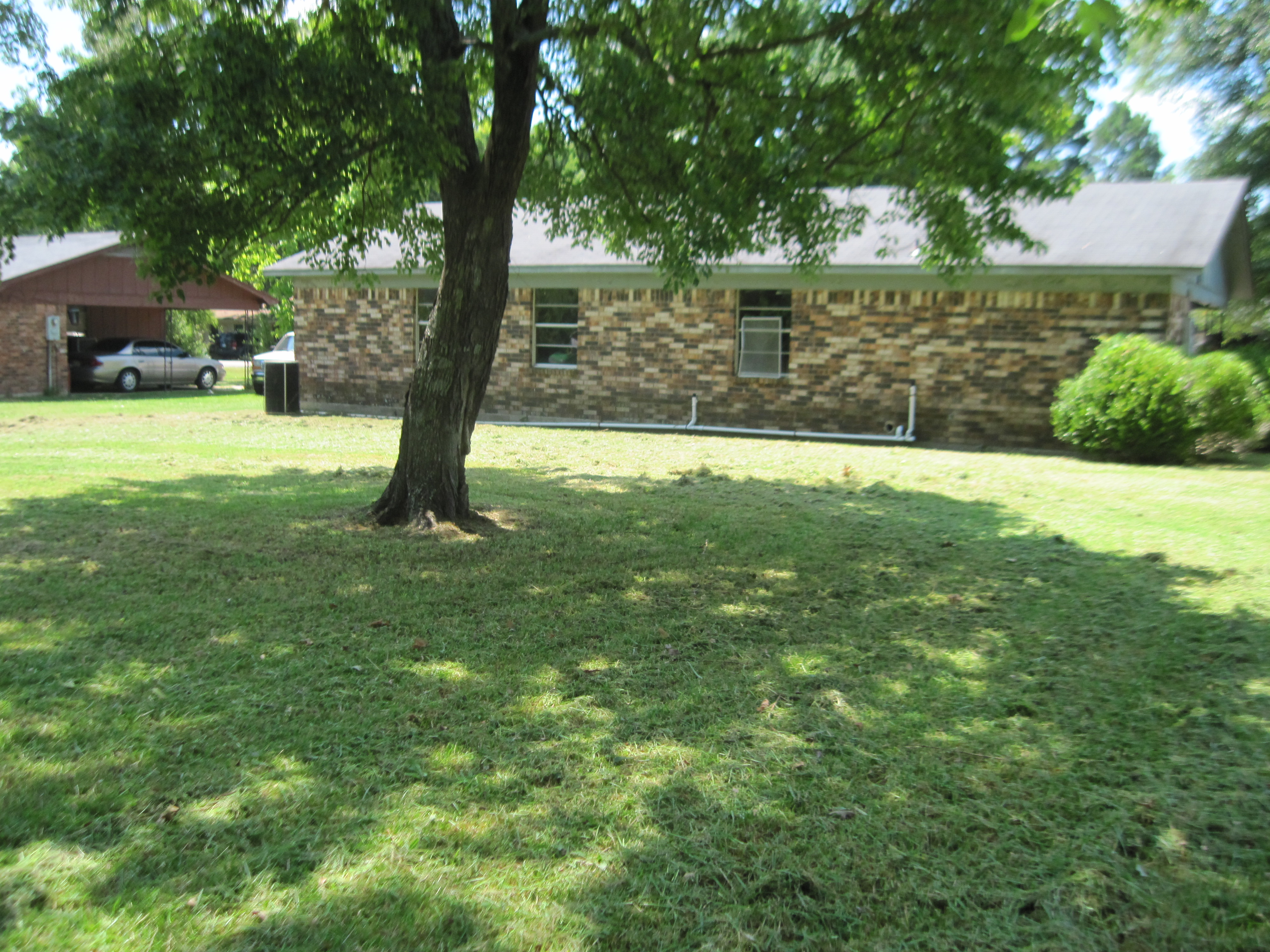 2706 W 3rd St, Crossett, AR 71635 