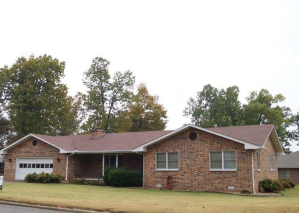 1904 E 1st Street St, Mountain Home, AR 72653 