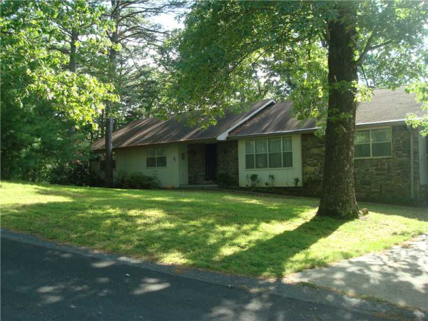 27 TIBBERTON DR, Bella Vista, AR 72714 
