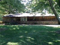 415 Nelson Ave, Gentry, AR 72734 