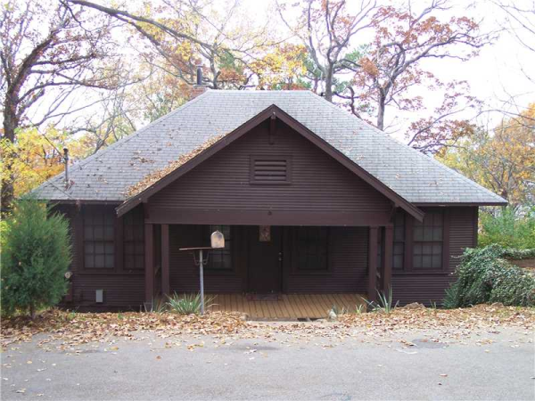 515 SKYLINE DR, Fayetteville, AR 72701 