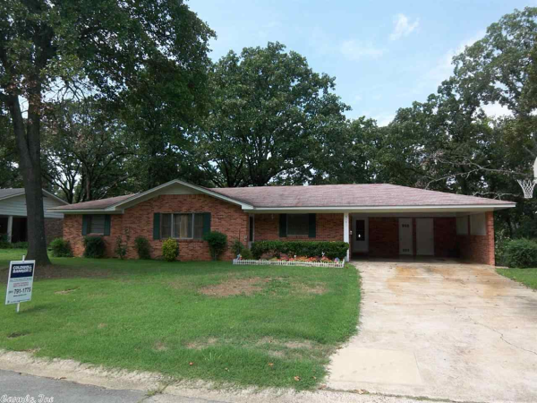 5101 Lakeview Dr, North Little Rock, AR 72116 