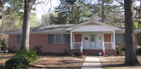 1527 N. Washington, El Dorado, AR 71730 