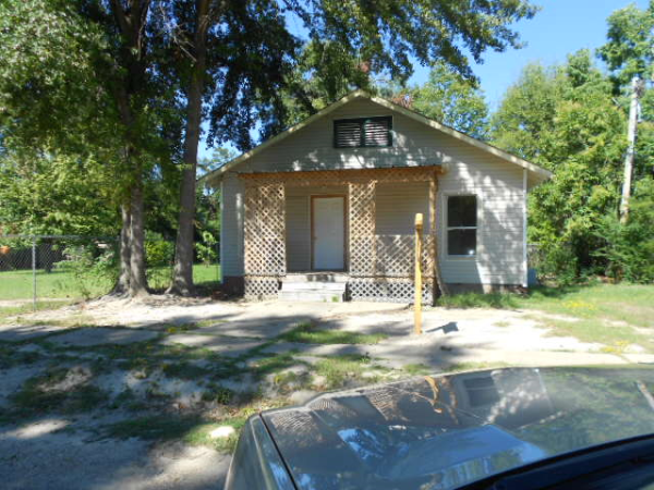 112 E. High Street, El Dorado, AR 71730 