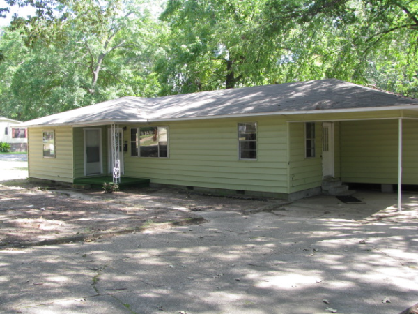 1107 E. Bock Street, El Dorado, AR 71730 