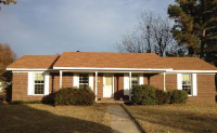 513 N 11th St, Paragould, AR 72450 