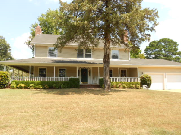 1284 Apache, Camden, AR 71701 