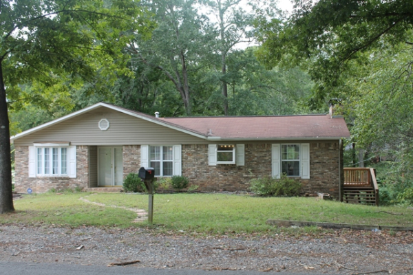 2594 Warren, Camden, AR 71701 