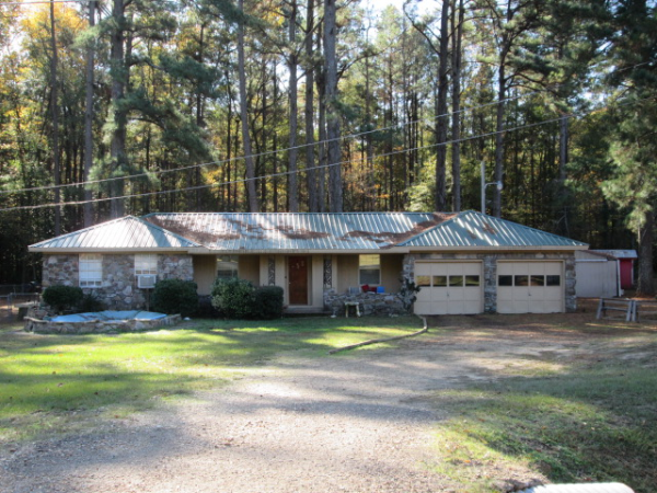 2423 Hwy 79 S, Camden, AR 71701 