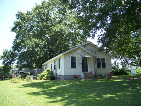 4233 Hwy 376 S, Camden, AR 71701 