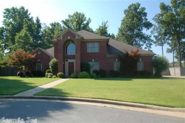 5212 E Caribbean Dr, Benton, AR 72019 