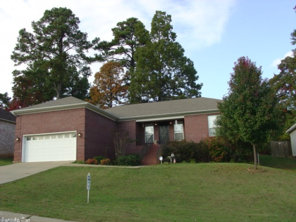 1614 Michael Dr, Benton, AR 72019 