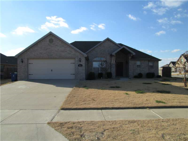 3000 SW BENSONWOOD DR, Bentonville, AR 72712 