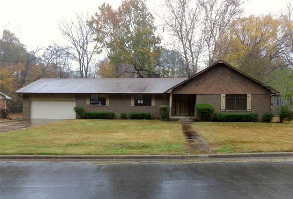 109 N Park Dr, Arkadelphia, AR 71923 