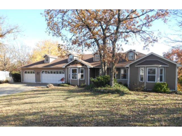 2011 E Hickory Dr, Greenwood, AR 72936 