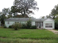 702 Hervey St, Hope, AR 71801 