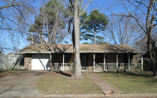 34 Ross Cir, Jacksonville, AR 72076 