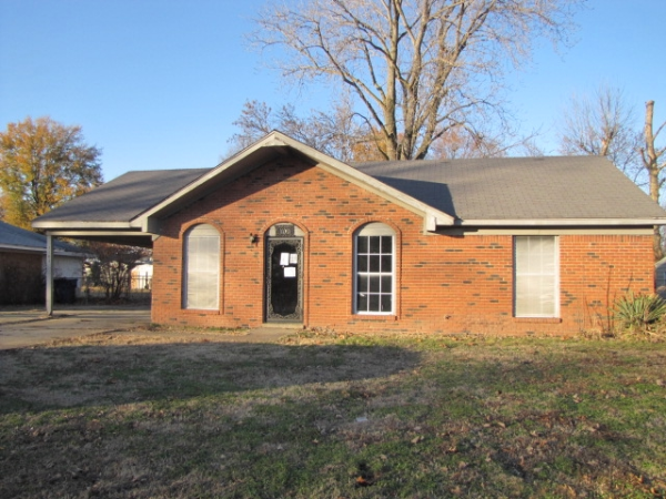 1101 Dover Road, West Memphis, AR 72301 