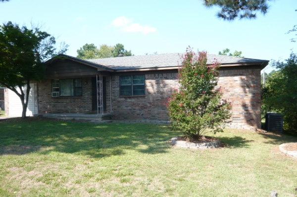 1843 No. 24th St., Van Buren, AR 72956 