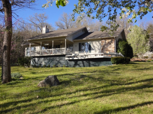 107 Cherokee Road, Cherokee Village, AR 72529 