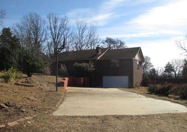 11 Jones Rd, Jacksonville, AR 72076 