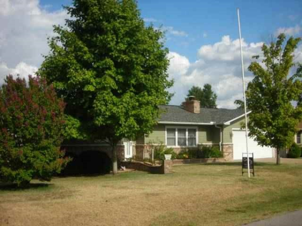 701 Sierra Drive Dr, Mountain Home, AR 72653 