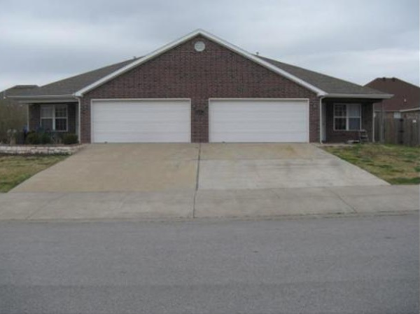 1650 Tolleson Loop A & B, Springdale, AR 72764 