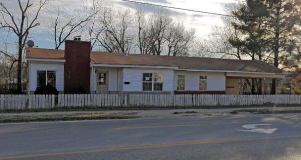 900 W Olive St, Rogers, AR 72756 