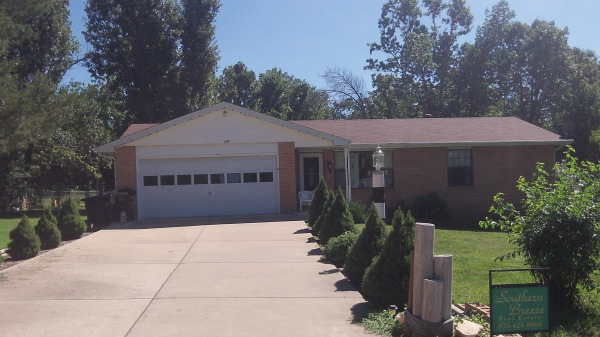 104 Castle Hill Dr., Mountain Home, AR 72653 