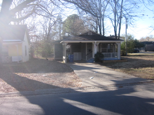 1823 Tyler, Conway, AR 72032 