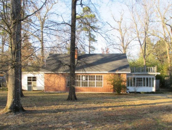 1601 W 35th Avenue, Pine Bluff, AR 71603 