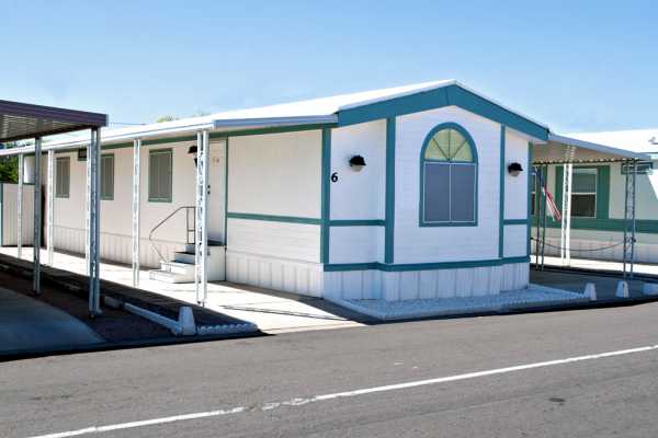 2121 N. Center #6, Mesa, AZ 85201 