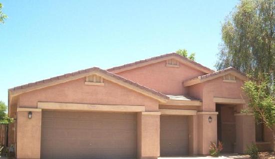 5761 South Crossbow Place, Chandler, AZ 85249 
