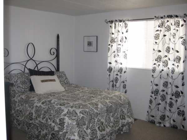 16813 N. 1st Drive, Phoenix, AZ 85023 