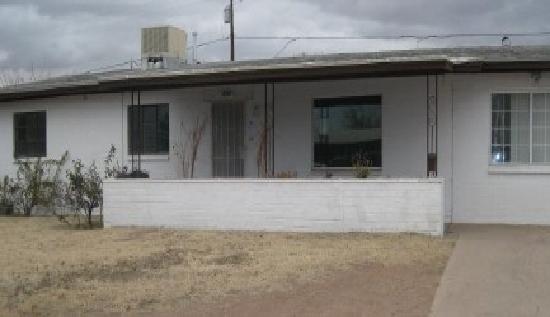 2402 7th Street, Douglas, AZ 85607 