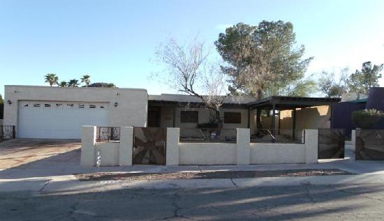 2861 West Street Tropaz Avenue, Tucson, AZ 85713 
