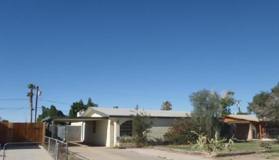 2044 South 10th Avenue, Yuma, AZ 85364 