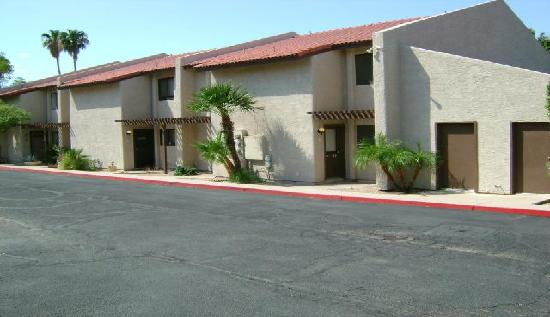 10631 North 15th Way, Phoenix, AZ 85020 