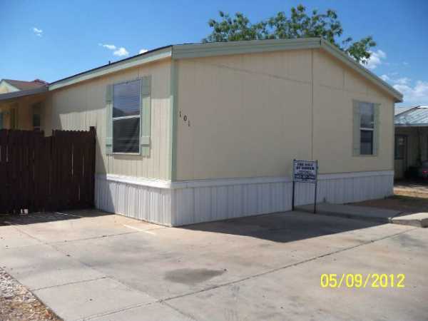 1802 East Campo Bello Drive, Space 101, Phoenix, AZ 85022 