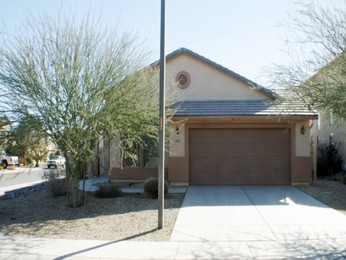 635 W Green Tree Drive, San Tan Valley, AZ 85143 