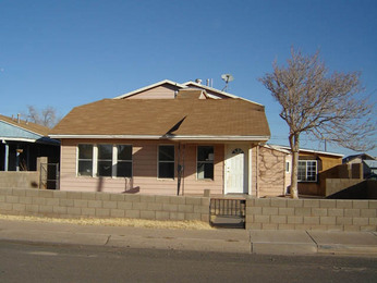 500 West Mahoney Street, Winslow, AZ 86047 