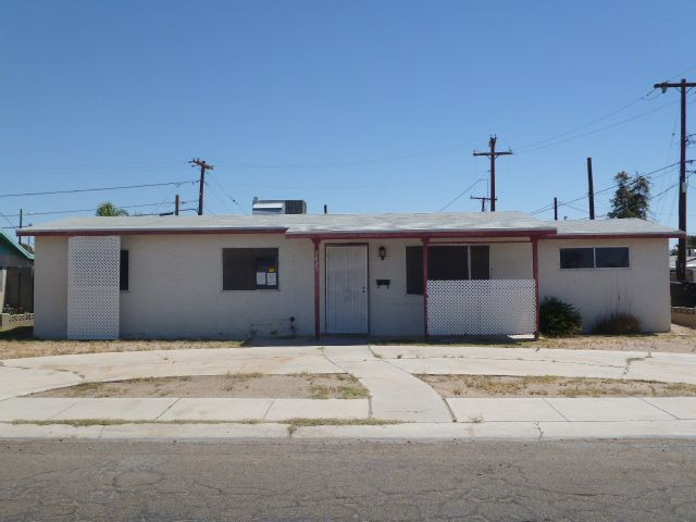 2625 S James Drive, Yuma, AZ 85365 