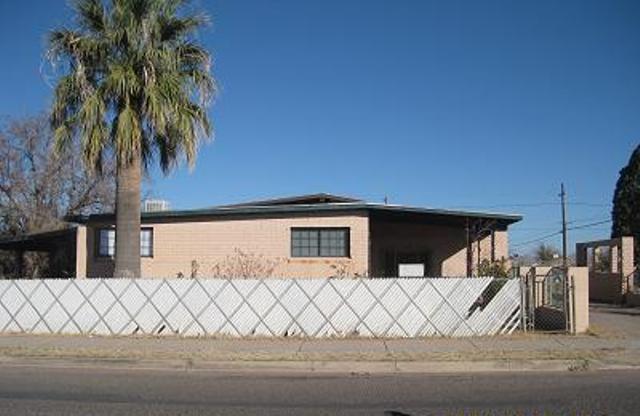 1480 East 19th Street, Douglas, AZ 85607 