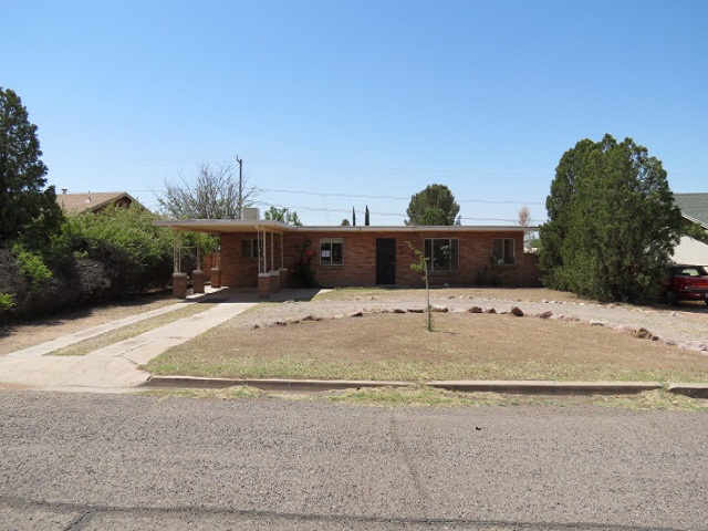 2121 E 9th Street, Douglas, AZ 85607 