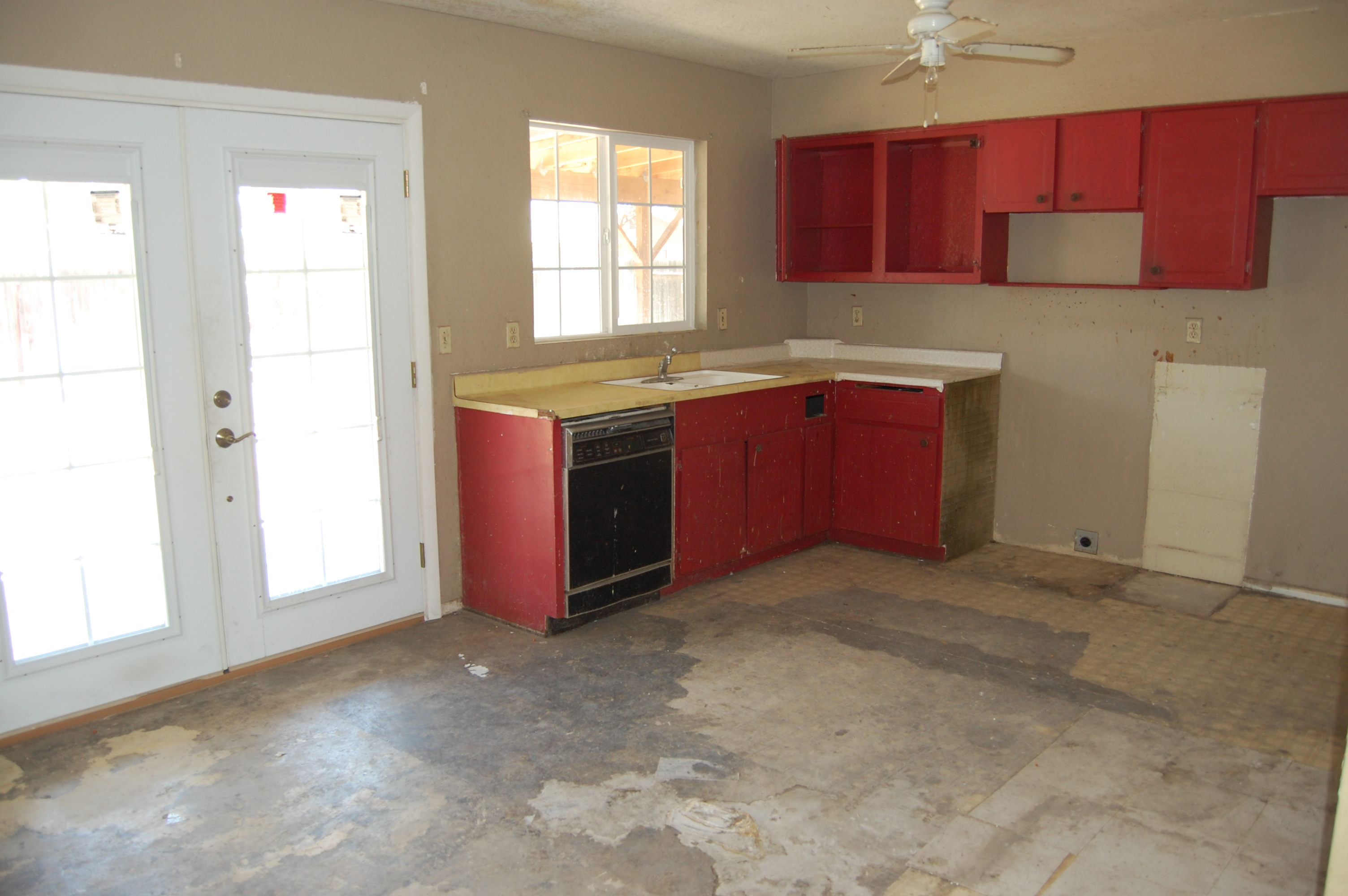 3227 West Michelle Drive, Phoenix, AZ 85053 