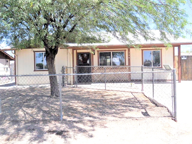244 W 18th Avenue, Apache Junction, AZ 85120 