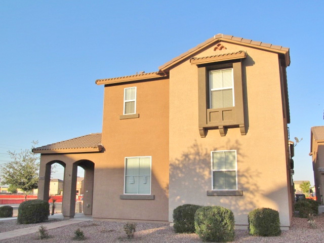 5445 West Warner Street, Phoenix, AZ 85043 